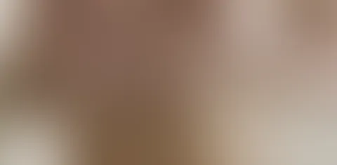 Uups 🙈 ich hab mich ein wenig verbrannt aber heiß wirst du es bestimmt dennoch finden wie ich mit meinen a***h spiele und es schmatzt 😋💋