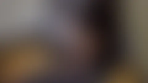 Ihr „treuer“ FREUND f**kt mich, während sie am Telefon ist!!!!!