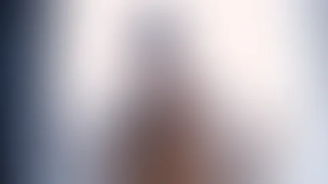 Türchen 24 *TEASER* Knapp 10 Minuten pure Sinnlichkeit. Zuerst mach ich dich ein bisschen an, indem ich mich sexy räkle und dich so richtig anturne, danach ist meine P***y schon richtig nass weil mic