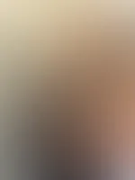 Komm näher… ich beiße nicht. Außer du willst es. 😏✨