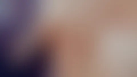 Willst du auch Mal meine Dicken Titten Ketten ? Und an meinen steifen Nippeln saugen 💋