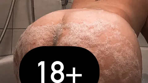 Feuchtfröhliche Schaumparty 💦😈