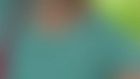 Zum Glück ist es endlich warm draußen, sodass man einfach etwas blank ziehen kann wenn im im Grünen ist 😍 hättest du mich gerne dabei beobachtet?