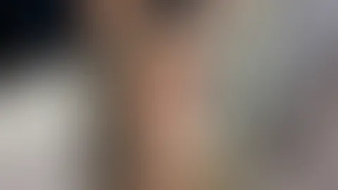 Ein bisschen Haut, ein bisschen Spannung, ein bisschen zu viel Kopfkino đ