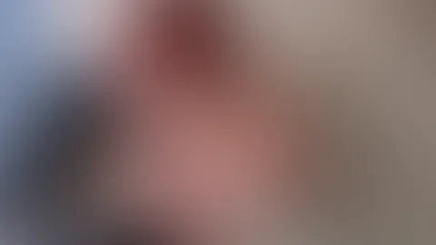 CUMSLUT gierig bis zum letzten Tropfen, blase ich ihm den S*****z, bis er mir die F**ksahne in mein Gesicht spritzt. Und dann sauge ich seine Eier leer. Ein geiler Bukkake ist noch ein Traum von mir