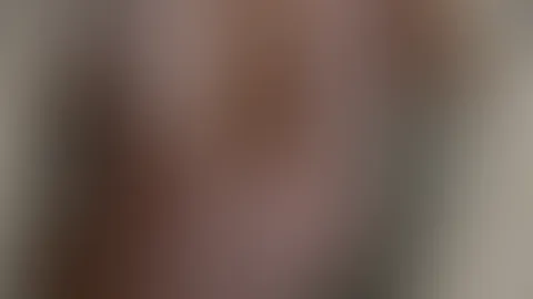 Mein Körper strahlt pure Verführung aus – ganz ohne ein Wort zu sagen.