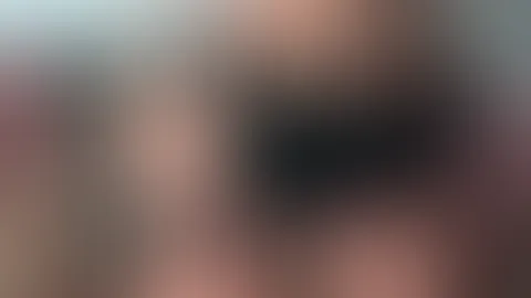 Wie schnell könntest du mich ausziehen babe?🙈🫦