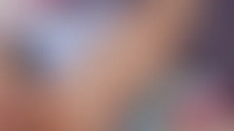 Nackt auf dem Balkon sonnen