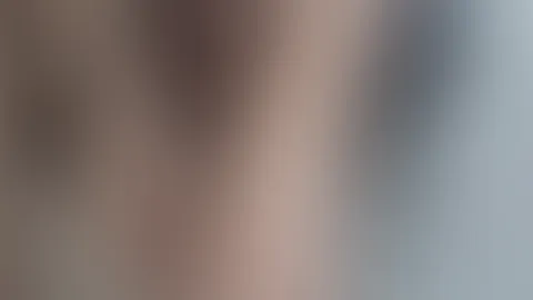 Schnelle W***sanweisung in heißem Outfitt und Perspektive von unten