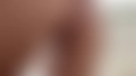 Lieber keine Höschen tragen 😉