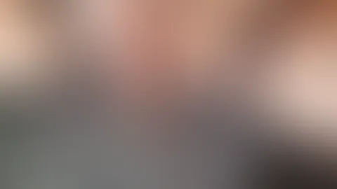 Meine enge #M****i muss einfach #gefingert werden. Wenn du nicht hier bis, muss ich eben selbst Hand anlegen haha. Schau, wie #feucht meine #Fozze ist. Gönn dir eine echte #Teen-P***y :p Es passen da