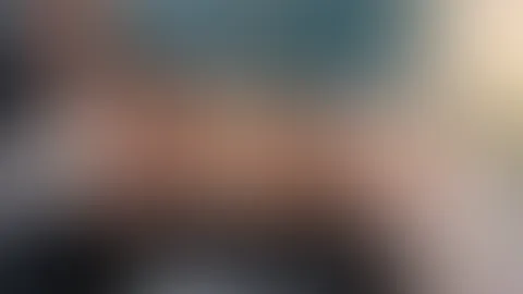 Süße Teenie nimmt großen S*****z in ihren engen A***h.