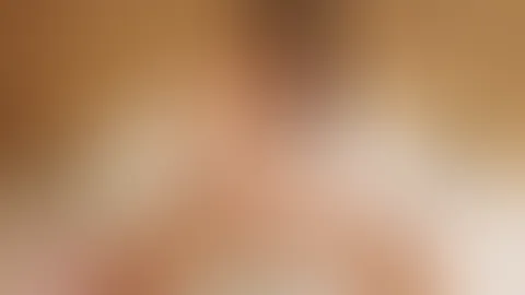 Vom Stiefbruder im Jacuzzi erwischt und blank bis zum C******e gef**kt