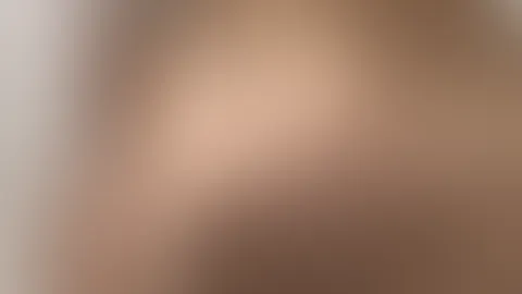 Nach dem Tittenf**k leckst du mir die P***y? đ