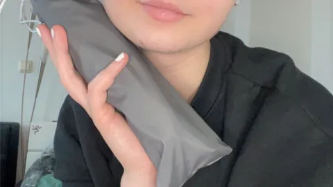 Ich hab mein neuen Dildo ausprobiert đ