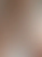 Guten morgen,lust mir mein Höschen runter zu ziehen?