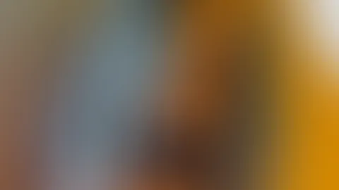 In die Ecke lass ich mich von dem richtigen gerne mal stehenđbin gespannt ob mich dieser Mann hier mal findetđ