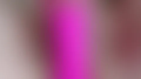 Mmmhhhhh.....wenn ich online bin.... kannst du mich fĂŒr spontane Cam Sessions haben đ