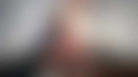 Sein Gesicht geritten bis es tropft