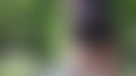 Blonde Süße outdoor muss mächtig NS
