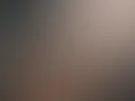 Soll ich dir so splitterfasernackt die Tür öffnen ?