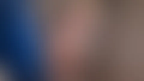 Kommt in meine Dusche und will einen Blowjob