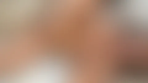 Guten Morgen 😈💦 stretching ist wichtig am Morgen so hat dein geiler S*****z direkt Zugang zu meinen geilen Löchern 😈💦👅