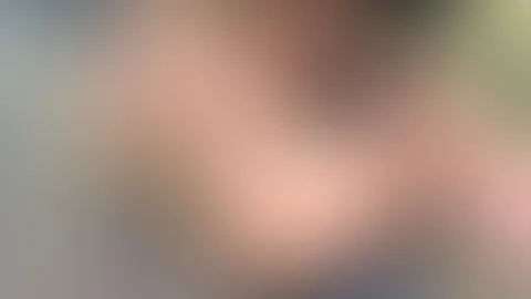 Würdest du auch gerne so an meinen harten Nippeln saugen? 😈😜