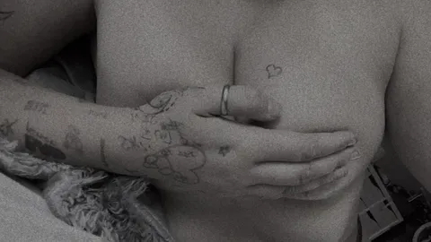 Nachmittags boobs đ