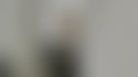 Es ist kalt und ich hoffe bei meine Videos wir euch heiß !! Ich wünsche alle meine User einen guten Rutsch ins Jahr 2026 und ich hoffe ihr spritzt weiterhin bei mir so geil ab !!!