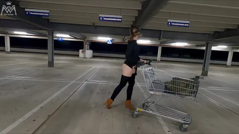 Frauenparkplatz P**s