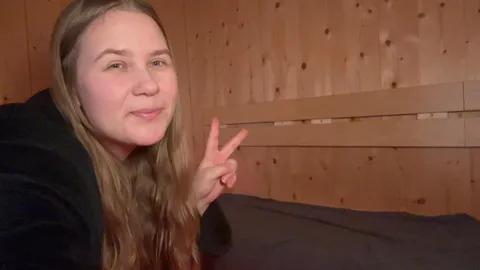 🔥 Schwitzende Versuchung in der Sauna 🔥