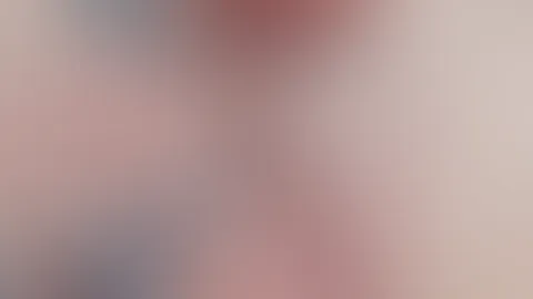 Ahh sieh mal wie feucht heute morgen meine P***y war 😍💦 was ich wohl geträumt habe?! 😏😜