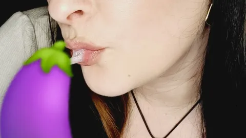 🍆🫦