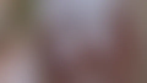 Video von jetzt auf Arbeit. Bin so extrem geil auf Arbeit aber ich darf es mir nicht besorgen. Nur mein Kitzler sanft streicheln und kommen darf ich auch nicht 🤯🤯🤯 meine M****i ist nur am triefen u