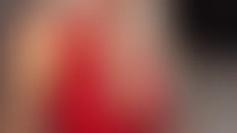 Wie sieht das bei dir aus? Also ich rasiere mich immer komplett wenn wir ein Date hätten! Sicher ist sicher, nicht das du mir direkt verführen würdest!