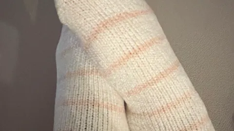 Meine Füße brauchen Luft, deshalb müssen die dicken Socken aus …