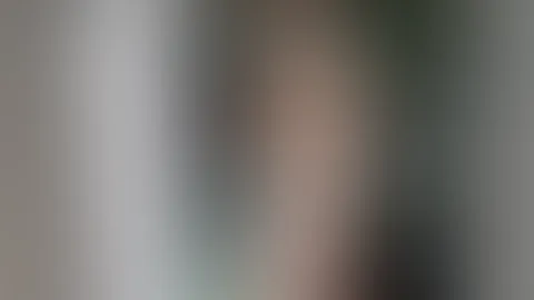 Komm schon, drĂŒck mich runter aufs Bett đđ