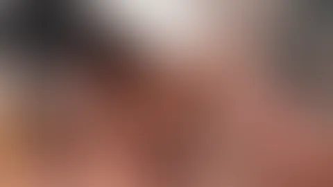 Nackter Oberkörper Jasmin und Beny