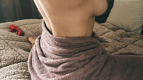 Frisch geduscht und geil besorgt💦