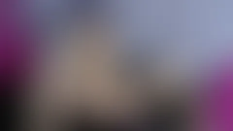 Meine F**kmaschine macht mich fertig und bringt mich zum schreien