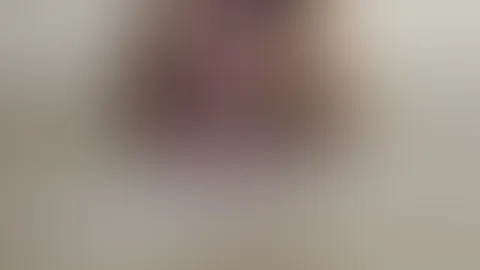 Ich versuche den neuen 26cm Dildo in mich reinzureiten
