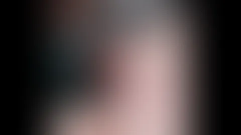 Geiler F**k mit dem Dildo nach der Live-Party. Ich war schon so richtig geil. Ich musste mir den Dildo immer und immer wieder reinschieben in meine nasse P***y bis ich gekommen bin 💦💦🔥.
