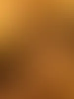 Spiegelbild, Dekolleté und Po