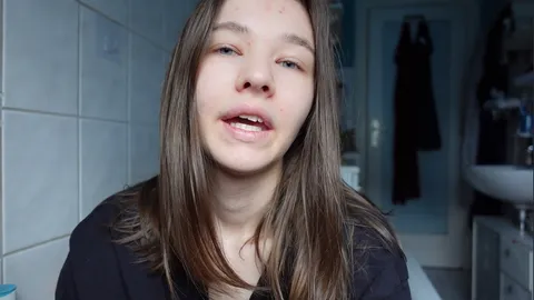 P**S-QUICKY!! Schau, wie die P**SE von meinen großen SCHAMLIPPEN tropft!