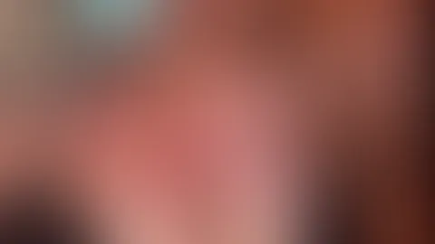 Sonnenbrand auf den möppsen ist echt super unangenehm. Deswegen erstmal gut eincremen 🤭