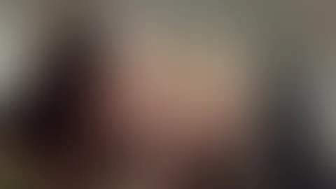 Heisse Spiegelküsse mit geilem Strip