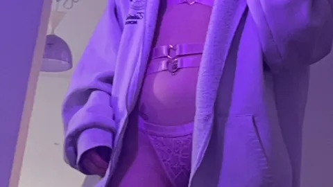 Neuer rosa Dessou
