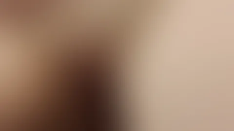 Einfach mal beim P**i machen die Kamera darauf gehalten