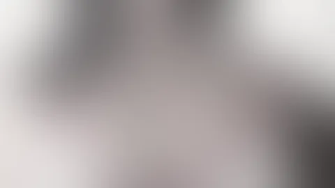 Spielst du mir an den Titten? 😈